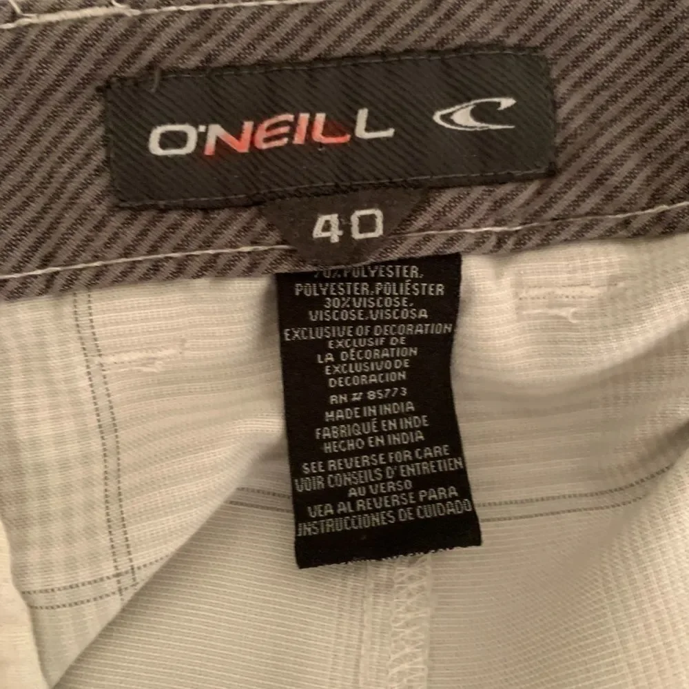 O'Neill Men's Size 40 Grey Flat Front Plaid Shorts Pockets Outdoor Sporty Golf